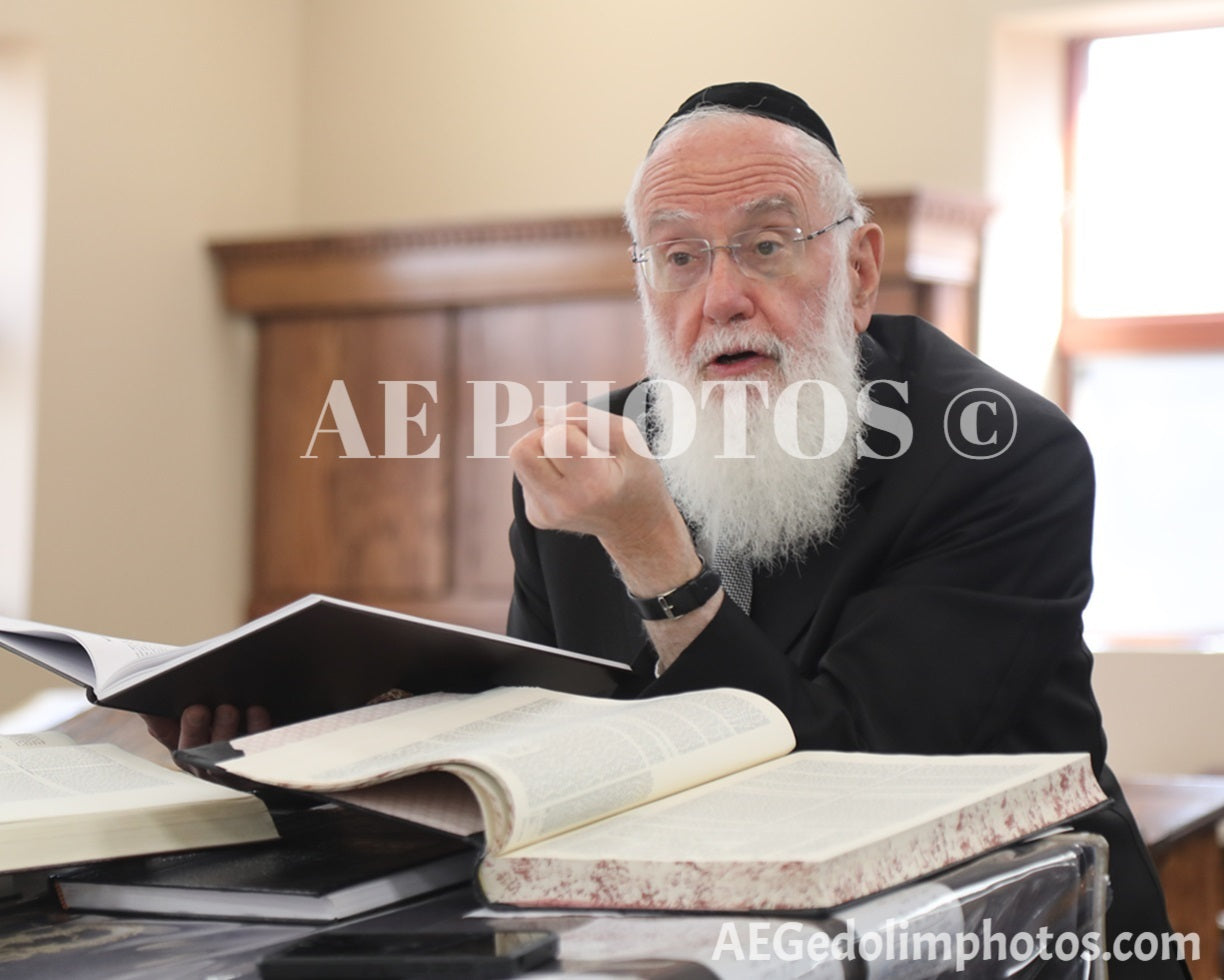 Rav Tzvi Basch (Rav of Bais Avrahom of Flatbush)