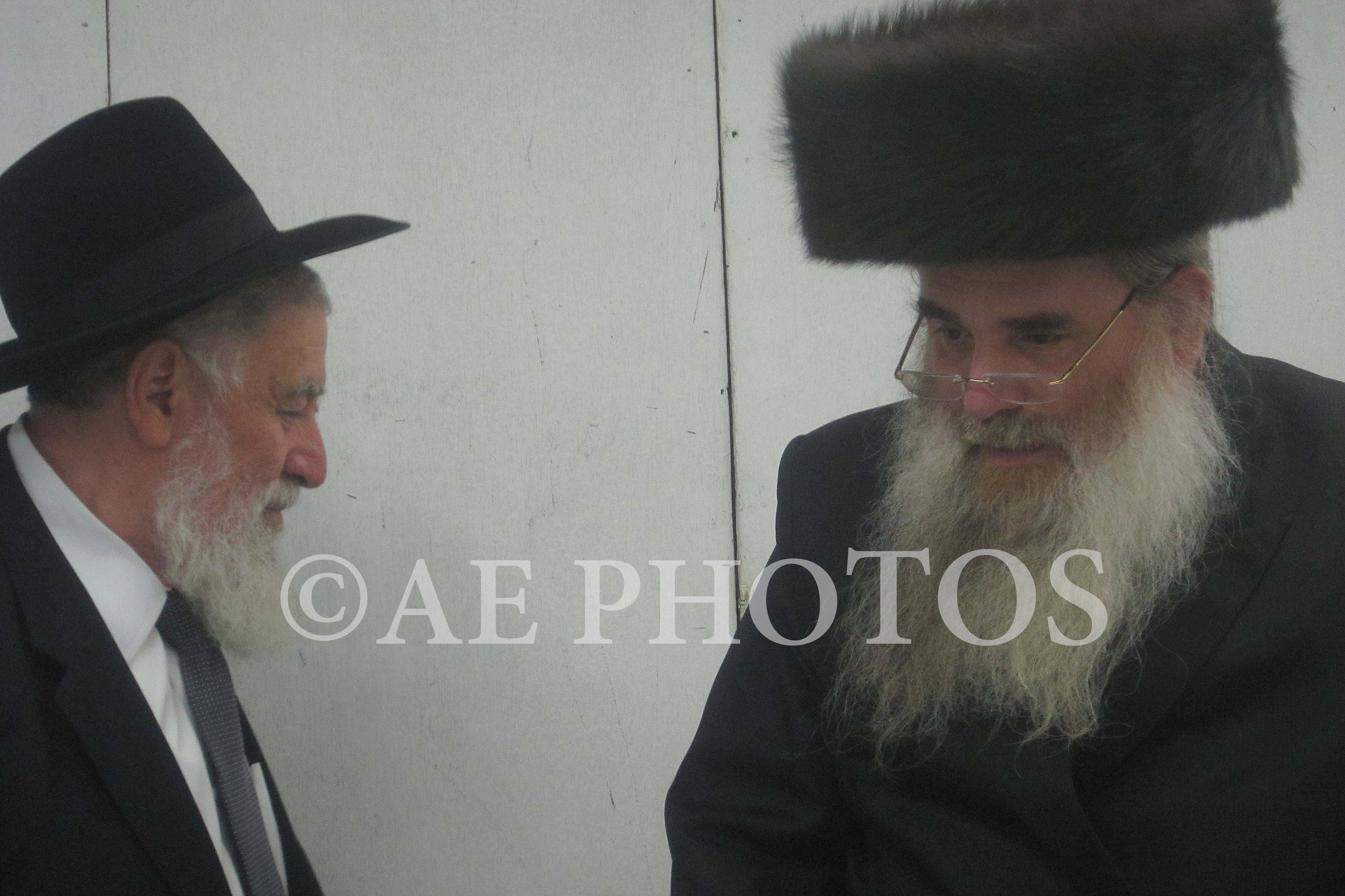 Rav Chaim Aron Weinberg with Rav Yosef Harari-Raful