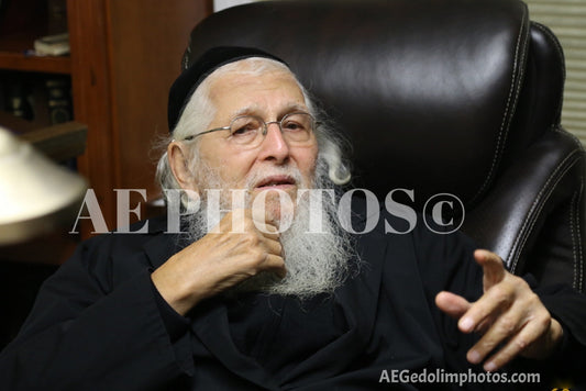 Rav Aaron Schechter