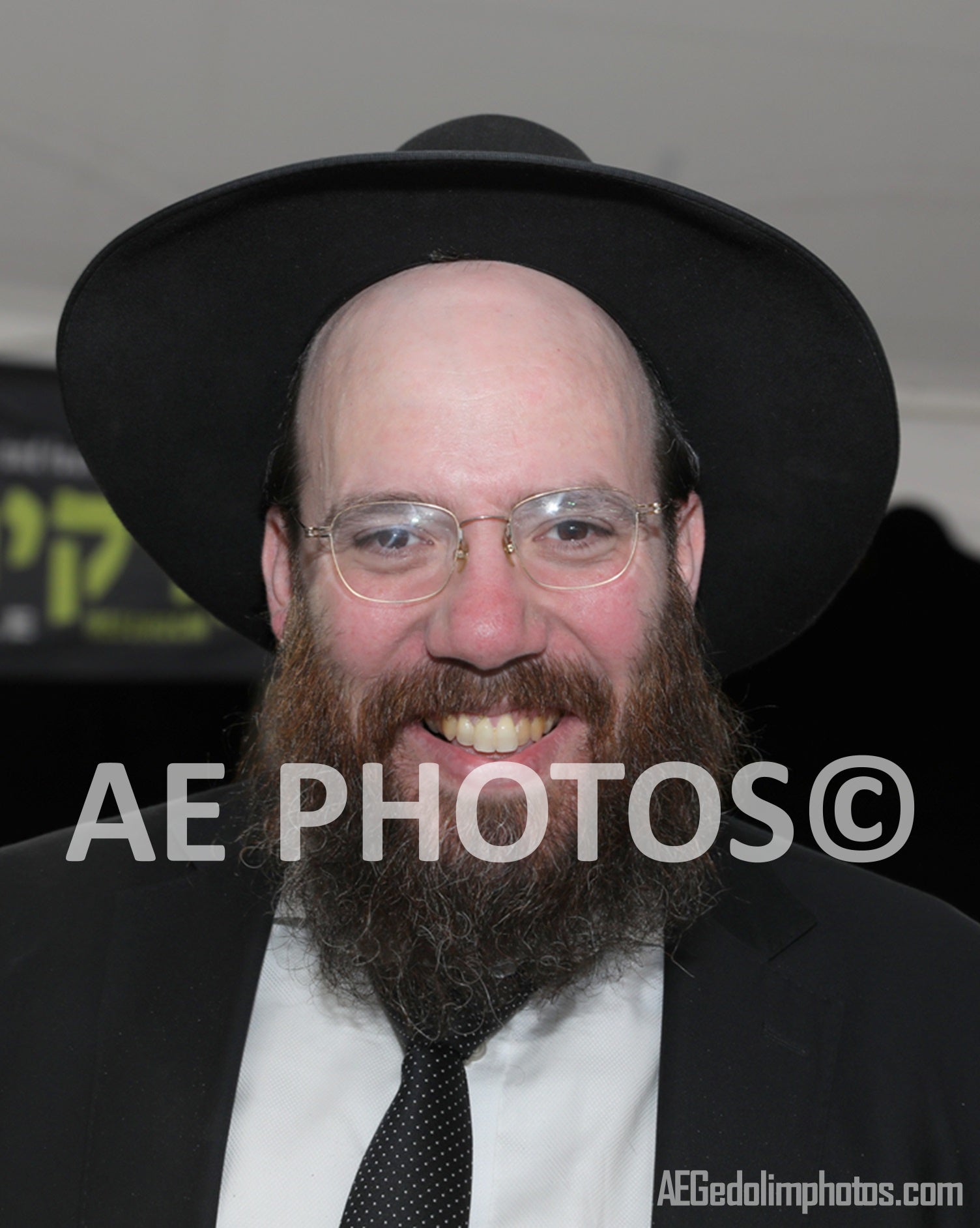 Rav Zev Schechter